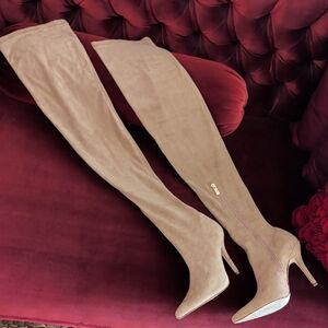 Chic Over-the-Knee Boots in Tan Suede